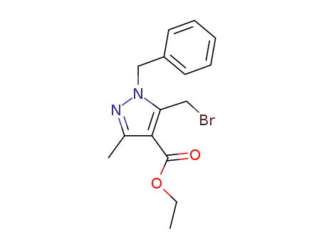Molecular Structure of 79966-40-8 (1H-Pyrazole-4-carboxylic acid,
5-(bromomethyl)-3-methyl-1-(phenylmethyl)-, ethyl ester)