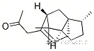 1-[(1S,2R,5S,7R)-2,6,6-トリメチルトリシクロ[5.3.1.01,5]ウンデカ-8-エン-8-イル]プロパン-2-オン
