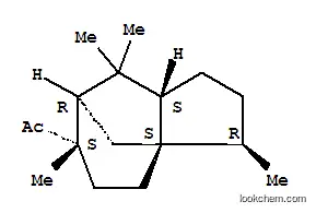 1-[[(3R,8aβ)-オクタヒドロ-3β,6,8,8-テトラメチル-1H-3aα,7α-メタノアズレン]-6α-イル]エタノン