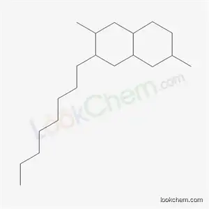 2,6-ジメチル-3-オクチルデカヒドロナフタレン