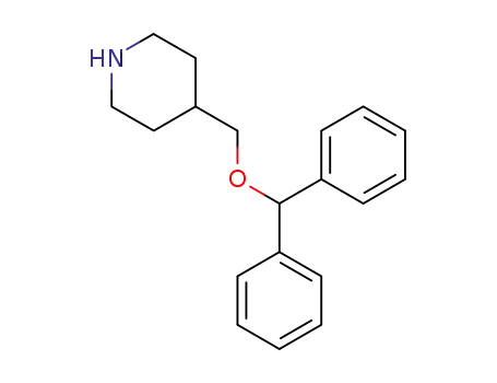 Molecular Structure of 136647-21-7 (4-((DIPHENYLMETHOXY)METHYL)PIPERIDINE)