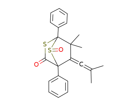 6,6-Dimethyl-5-(2-methyl-1-propenyliden)-3-oxo-1,4-diphenyl-2,7-dithiabicyclo<2.2.1>heptan-7-oxid