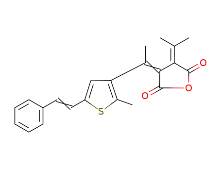 3-Isopropylidene-4-[1-[2-methyl-5-((E)-styryl)-thiophen-3-yl]-eth-(Z)-ylidene]-dihydro-furan-2,5-dione