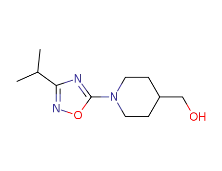 (1-(3-isopropyl-1,2,4-oxadiazol-5-yl)piperidin-4-yl)methanol