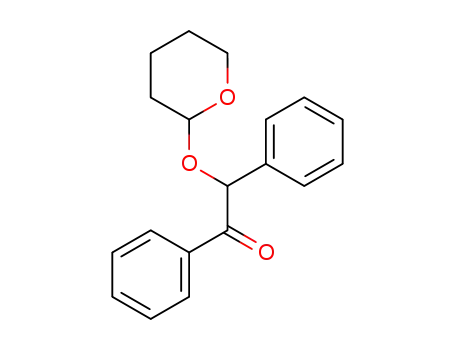 Molecular Structure of 51706-34-4 (1,2-diphenyl-2-[(tetrahydro-2H-pyran-2-yl)oxy]ethan-1-one)