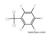 1,2,3,4,5-pentafluoro-6-(trichloromethyl)benzene